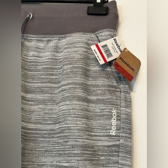Reebok NWT cuffed Capri joggers size S/CH, - Picture 2 of 7